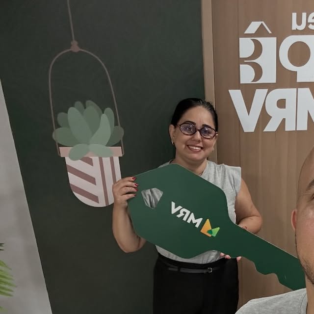 Publicação de @mrv.dowglas_melo: Entrega de chaves. Que essa nova fase seja repleta de bênçãos!